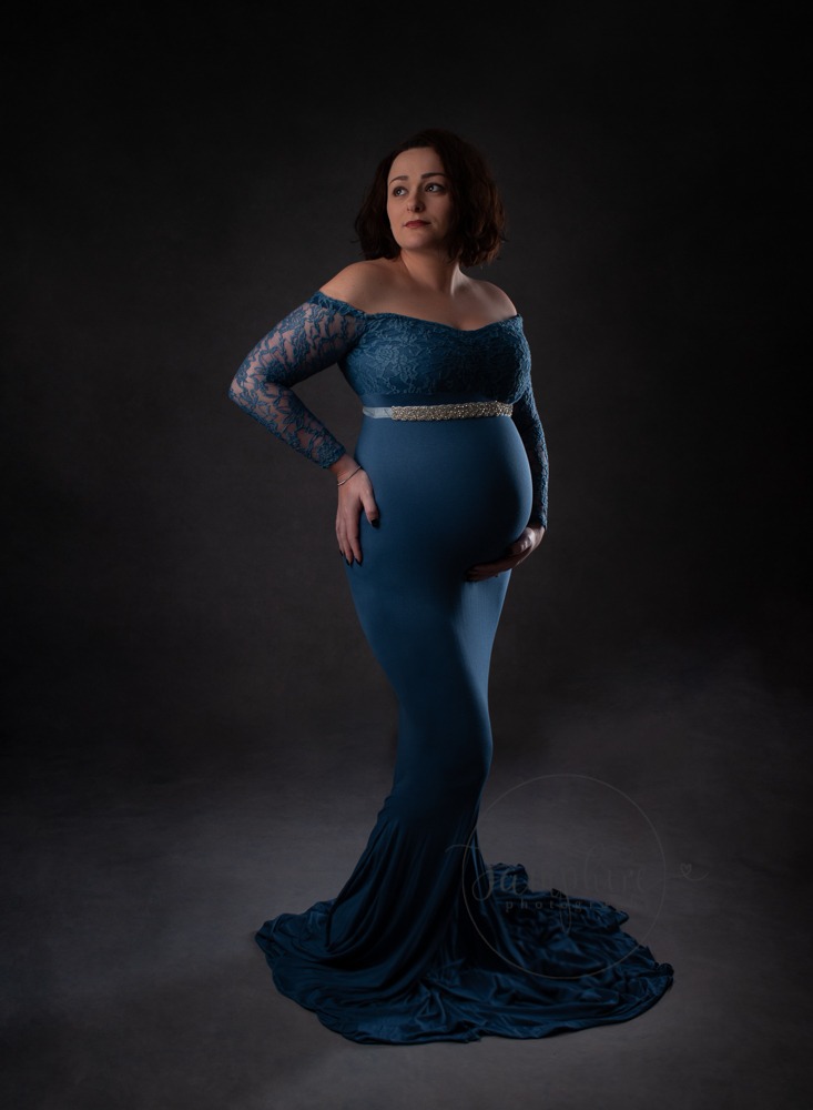 how to prepare for your maternity photoshoot session in the studio