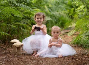 Great Wasy to announce your pregnancy by samphire Photography