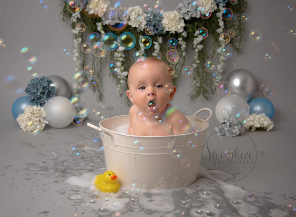 Cake Smash Surrey bubbles