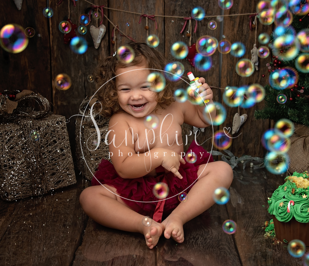 cake smash with bubbles