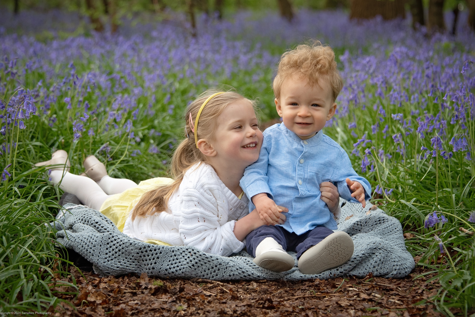 bluebells_siblings_photoshoot_location_sussex_samphire_photography copy